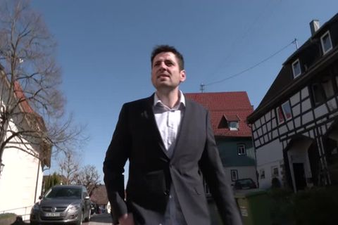 Video: Nach Flucht aus Syrien: 29-Jähriger wird Bürgermeister von Ostelsheim