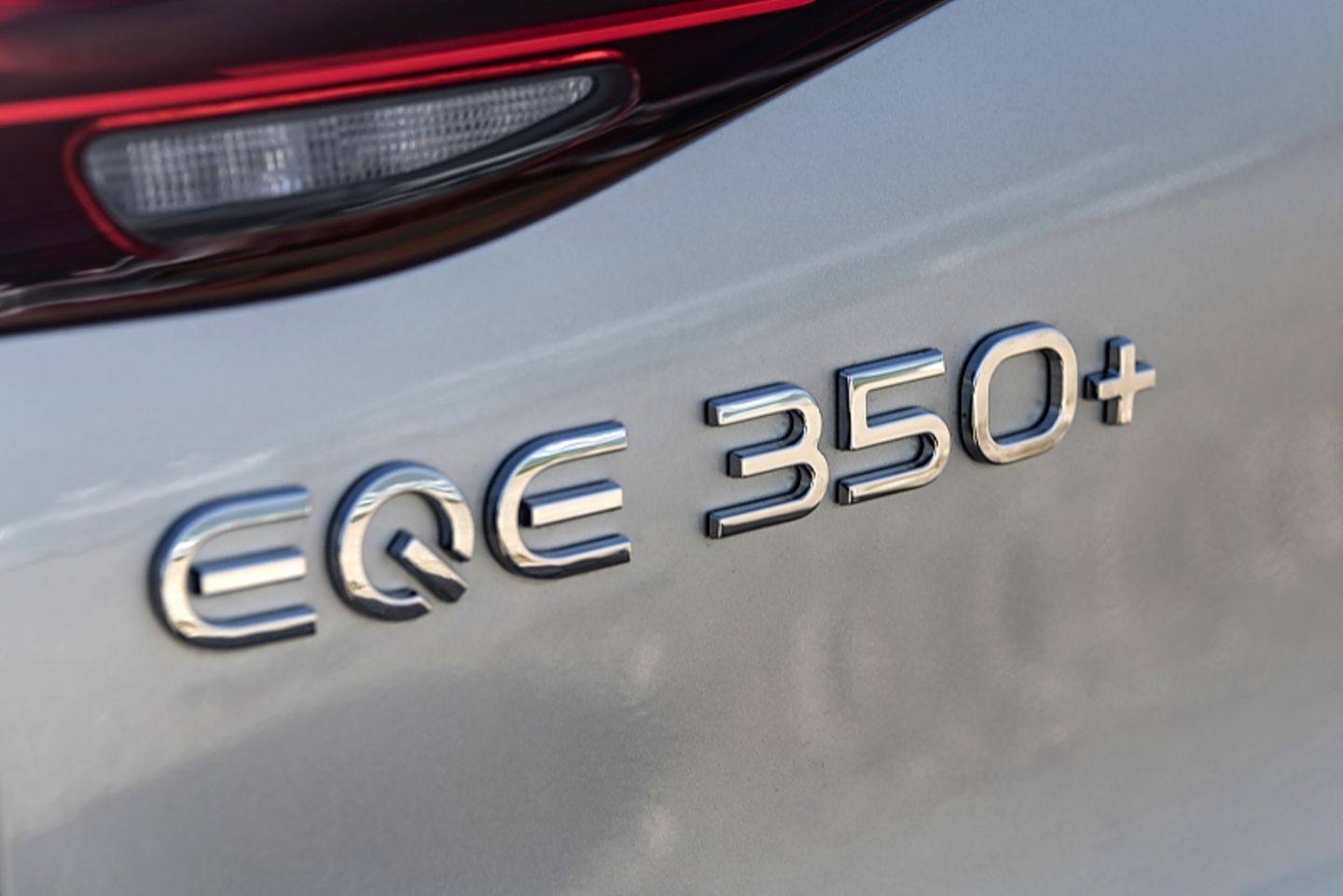 Mercedes EQE SUV 350+
