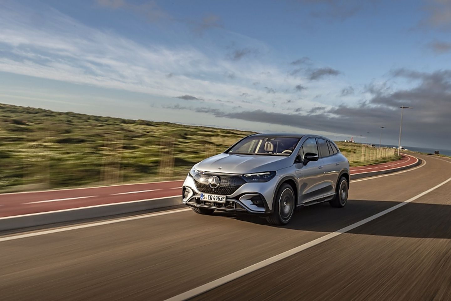 Mercedes EQE SUV 350+