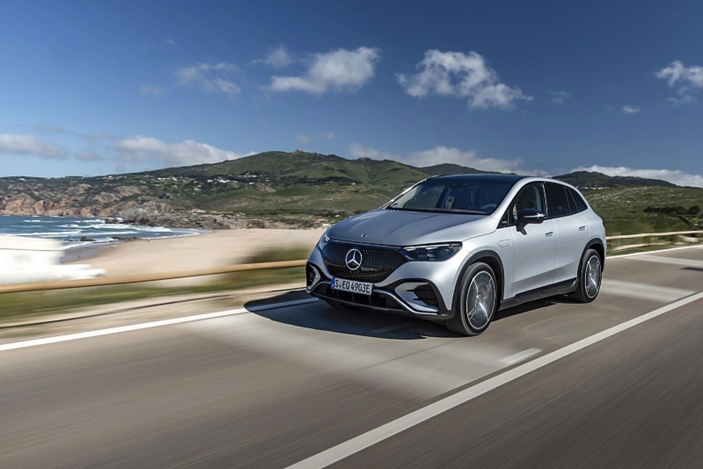 Mercedes EQE SUV 350+