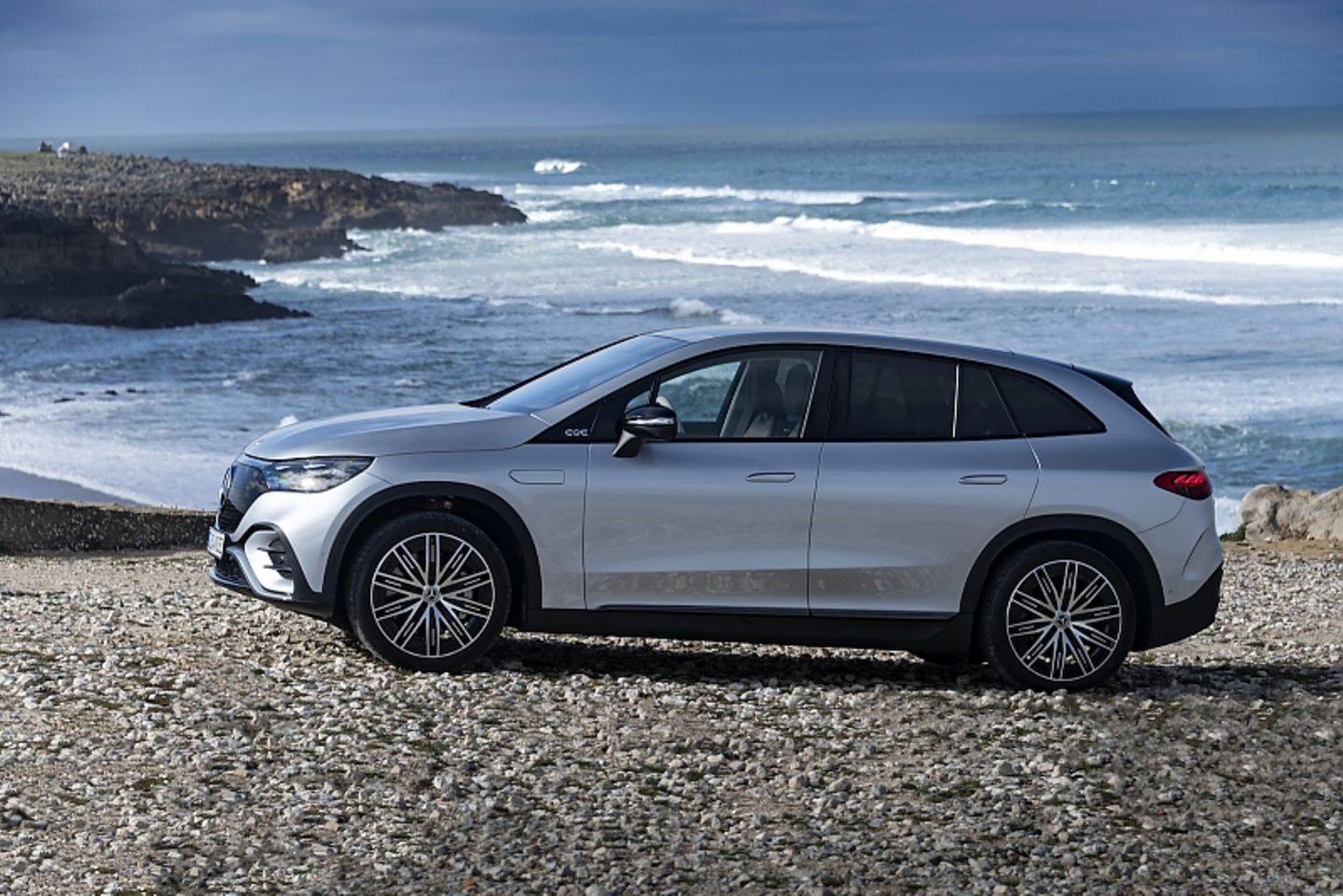 Mercedes EQE SUV 350+