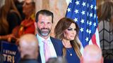 Zu den Gästen in Trumps Anwesen Mar-a-Lago gehörte selbstredend auch Donald Jr. und seine Lebensgefährtin, die ehemalige Fox-Moderatorin Kimberly Guilfoyle 