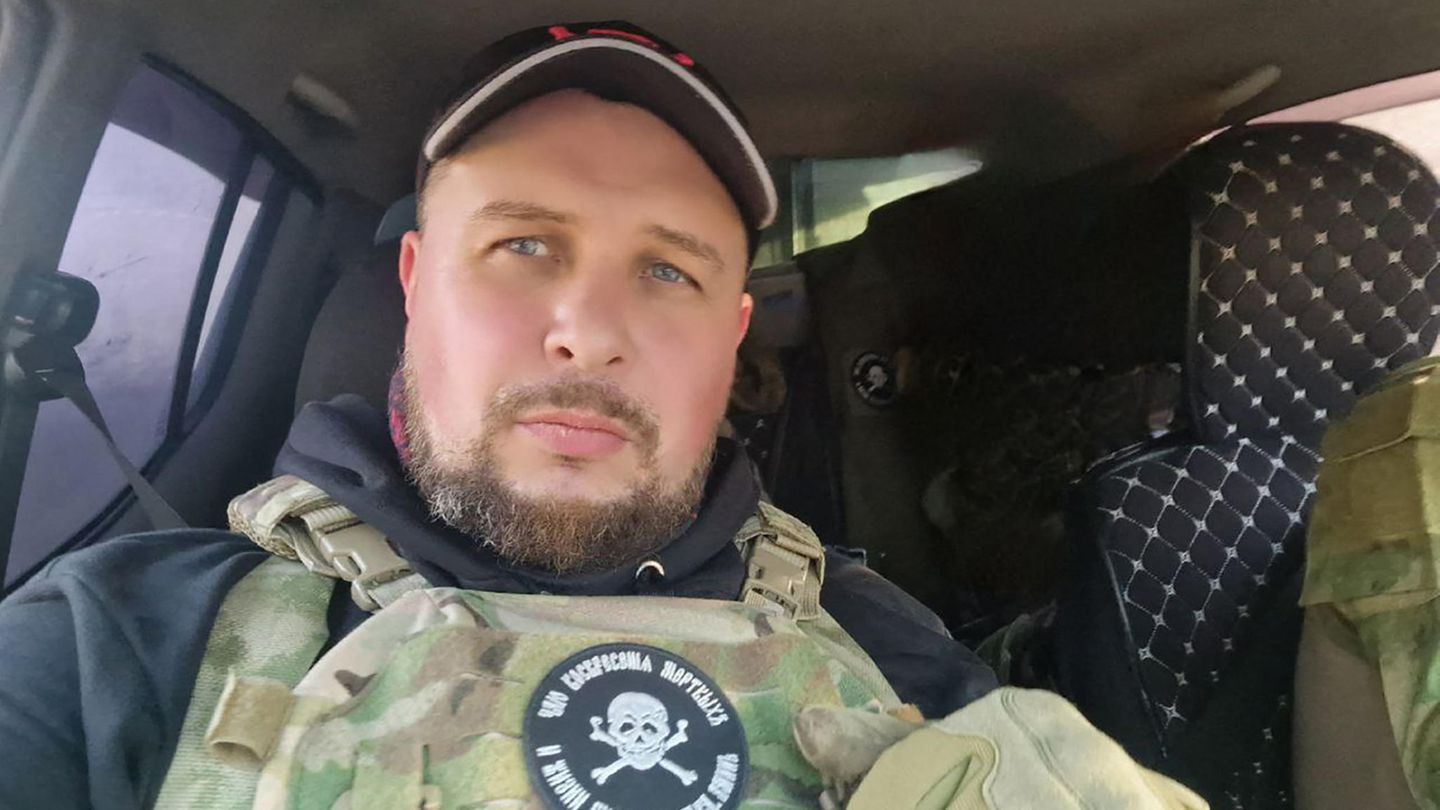 Der Z-Blogger Maxim Fomin wurde mitten in St. Petersburg Ziel eines Mordanschlags. 