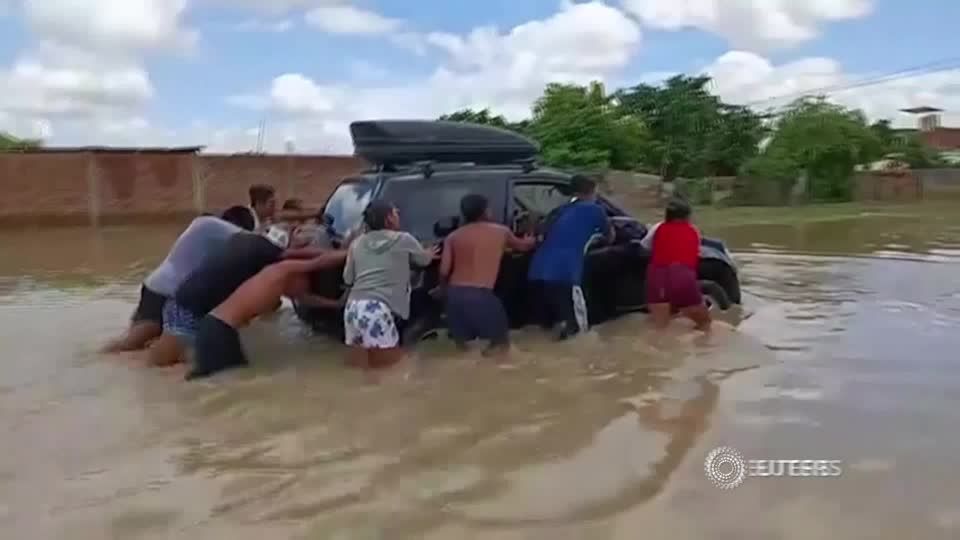 Video: Heftige Unwetter in Peru