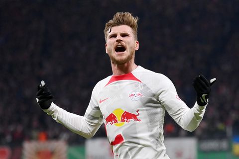 Timo Werner bejubelt sein 1:0 für RB Leipzig im DFB-Pokal gegen den BVB