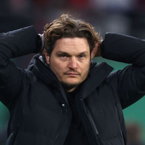 Fassungslos: Edin Terzic, Trainer von Borussia Dortmund, beim Pokalspiel gegen RB Leipzig