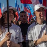 Teenager in der Ukraine: prorussische Kundgebung