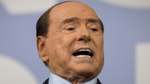 Silvio Berlusconi ist mit seiner Partei Forza Italia an der rechten Regierungskoalition in Rom beteiligt und aktuell Senator
