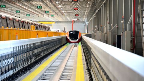 Strom ohne Leitungsverluste ist eine Voraussetzung für die MAGLEV-Technik.