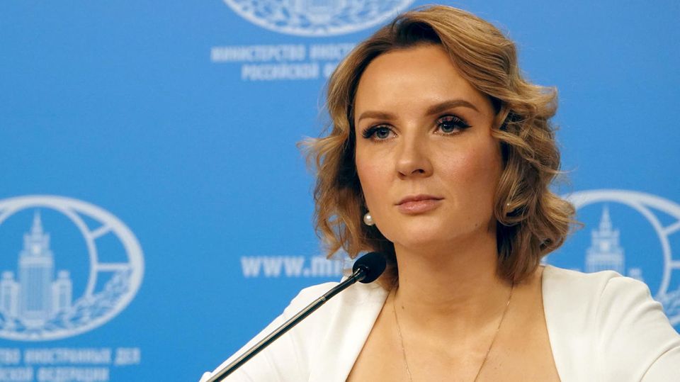 Die russische Kinderrechtsbeauftragte Maria Lwowa-Belowa hat mit dem Mädchen telefoniert Die russische Kinderrechtsbeauftragte Maria Lwowa-Belowa hat mit dem Mädchen telefoniert