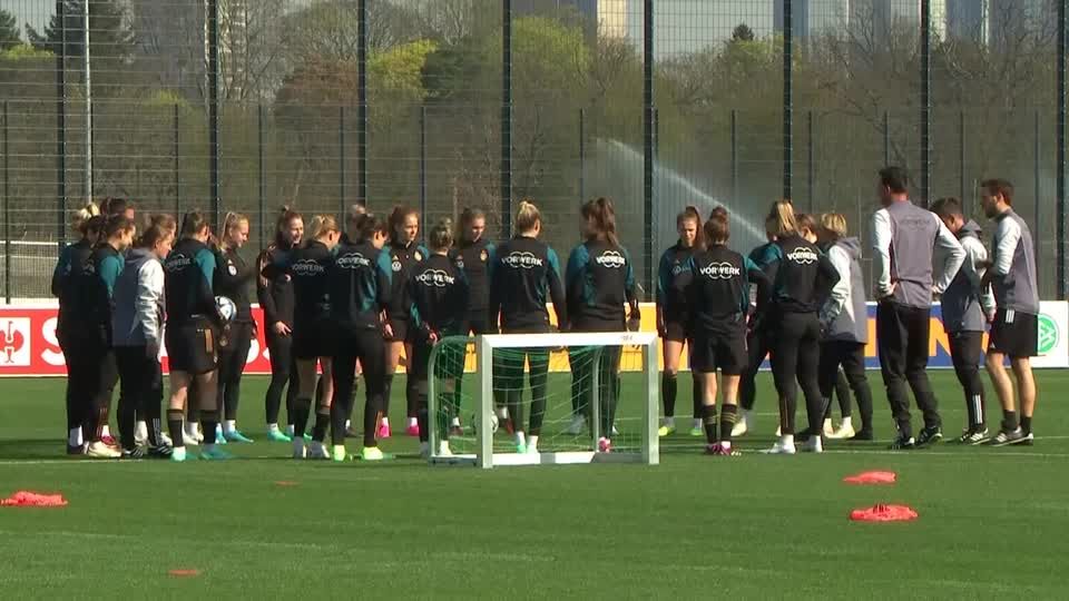 Video: DFB-Frauenteam vor dem Testspiel gegen die Niederlande
