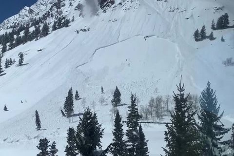 Video: Lawinenabgang in einem Skigebiet in Utah