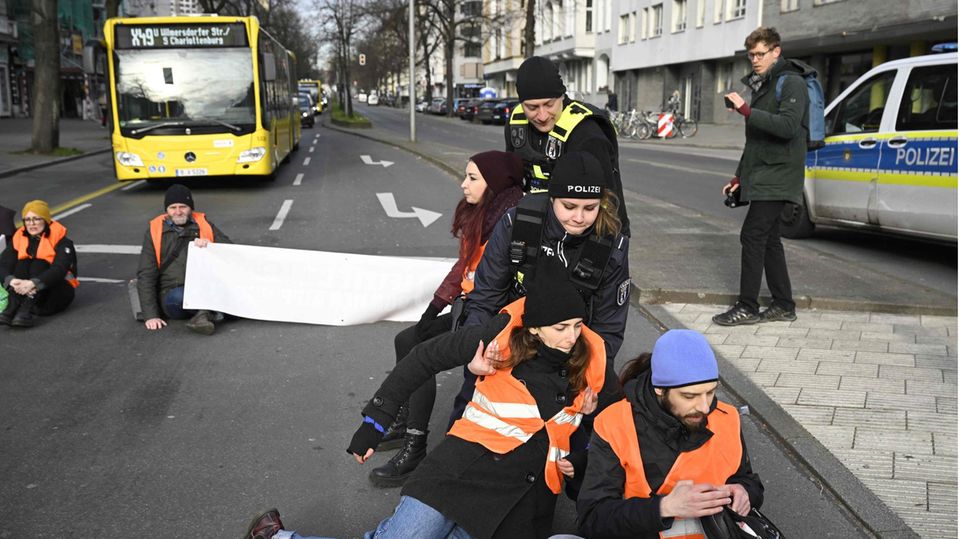 Letzte Generation Will Berlin Ende April "zum Stillstand" Bringen ...