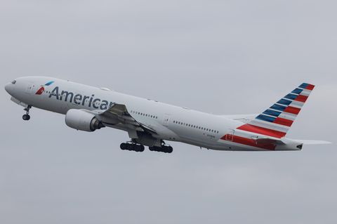 Ein Flugzeug der American Airlines