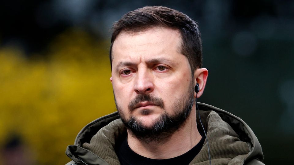 Die Verleihung des Karlspreises an Wolodymyr Selenskyj wäre die Gelegenheit, um Deutschland einen Besuch abzustatten