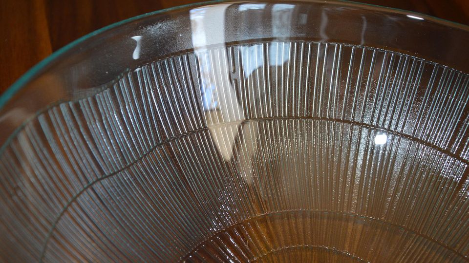 Detailed view of the "Sofia" glass bowl by The Way Up from DHDL