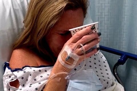 Frau mit Long-COVID riecht nach 2 Jahren zum ersten Mal wieder Kaffee