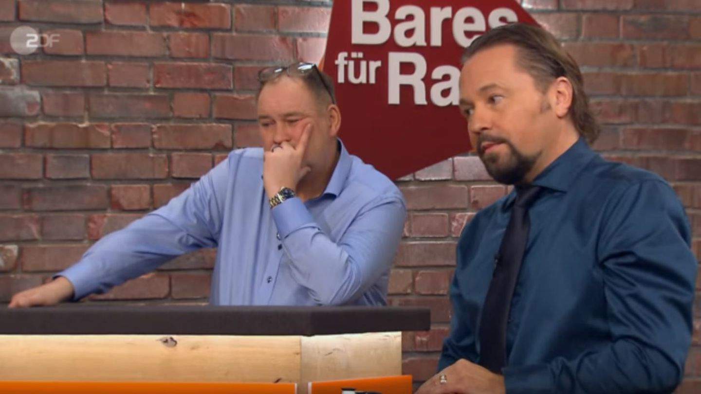 “Bares for Rares”: Wolfgang Pauritsch flashes his bids several times