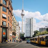 "Weil wir dich lieben" – so lautet der Werbespruch der Berliner Verkehrsbetriebe. Und die Liebe beruht offenbar auf Gegenseitigkeit. Der Nahverkehr in unserer Hauptstadt gilt laut dem Ranking als der beliebteste weltweit. Und das mag schon was heißen. 