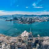 Rund sieben Millionen Menschen leben in HongKong, die meisten von ihnen nutzen regelmäßig den öffentlichen Nahverkehr. Und trotz hohem Fahrgastaufkommen scheint das Konzept aufzugehen. 