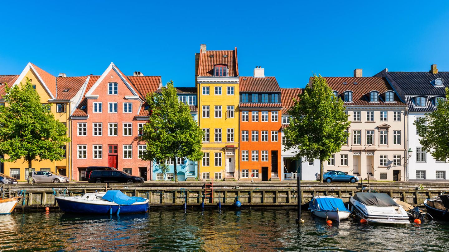 Die dänische Hauptstadt hat nicht nur kulturell einiges zu bieten, sondern offenbar auch einen äußert fahrgastfreundlichen Nahverkehr. Und die Bahn verbindet nicht nur die Stadtteile miteinander, sondern Kopenhagen auch mit anderen Metropolen Europas. 