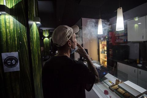 Cannabis Social Clubs – wie hier in Madrid – könnte es bald auch in Deutschland geben