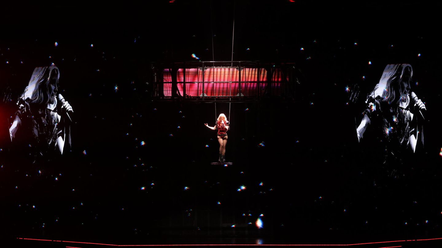 Helene Fischer beim Tourauftakt in der Hamburger Barclays-Arena. 