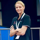 Im Februar 2011 reiste Charlène in ihre Heimat Südafrika. Dort schwamm die Fürsten-Verlobte bei einem Charity-Wettkampf mit. So leger und entspannt wie dort sah man sie lange nicht mehr.