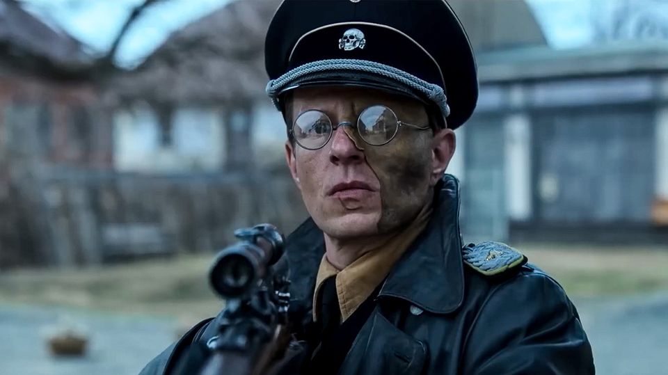 "Du willst das Gold? Friss es!": Im Netflix-Rachefilm "Blood & Gold" geht es Nazis an den Kragen