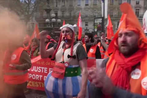 Video: Wieder Proteste und Streiks gegen Rentenreform in Frankreich