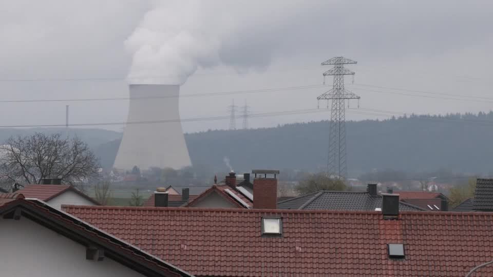 Video: AKW vor dem Aus - Bürgermeister würde Isar 2 gerne weiterlaufen lassen