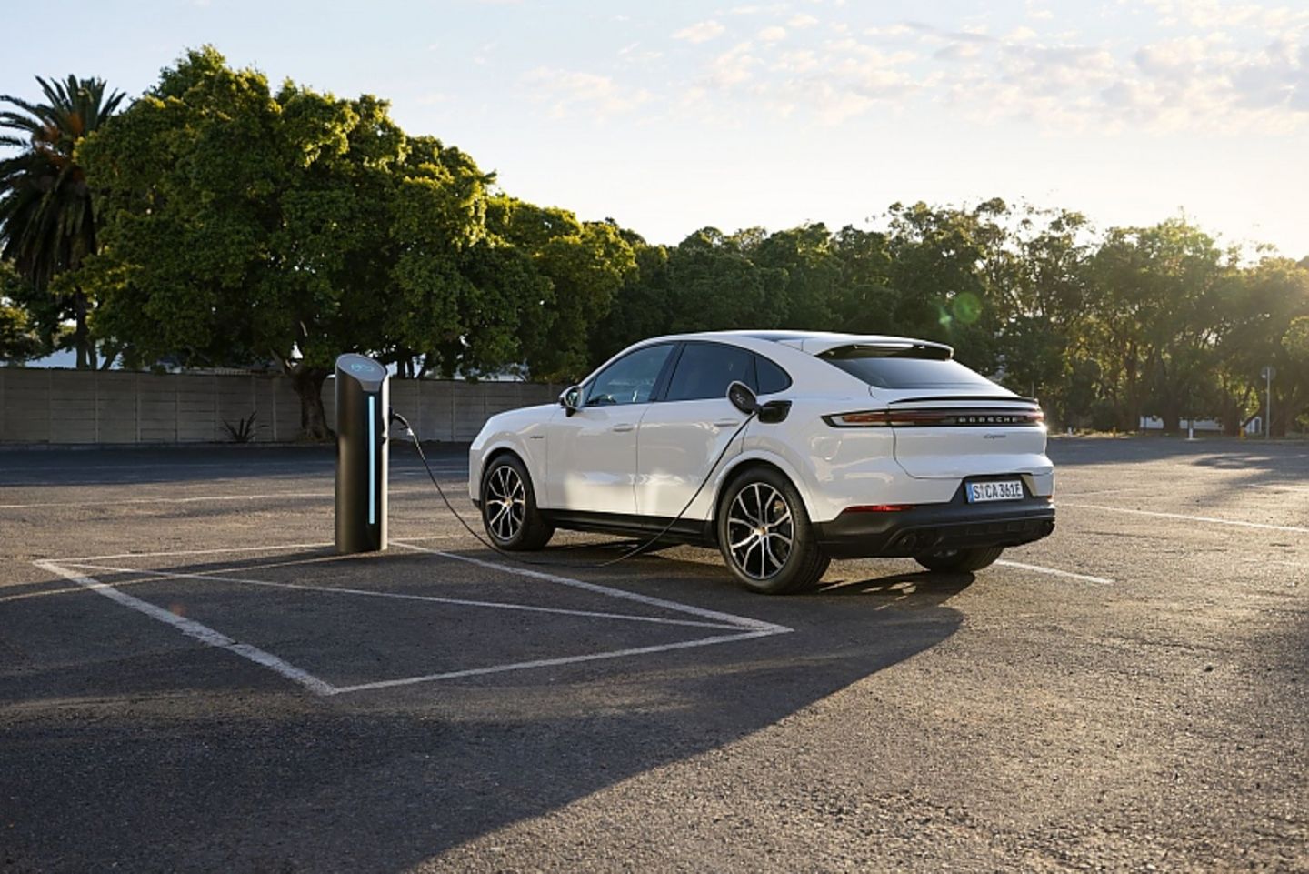 Modellpflege 2023 Porsche Cayenne E-Hybrid Coupé