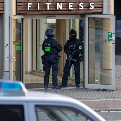 Die Bluttat ereignete sich am Dienstag in einem Fitnessstudio der Kette John Reed in der Duisburger Altstadt