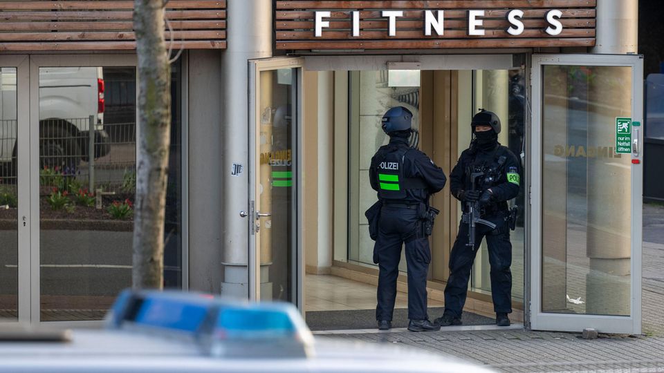 Duisburg: Was über Die Blutige Attacke Im Fitnessstudio Bekannt Ist ...