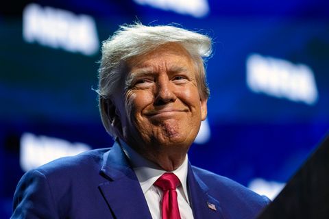 Hat gut lachen: Seit Bekanntwerden der Anklage gegen ihn, sind die Spenden für den Wahlkampf von Donald Trump drastisch angestiegen