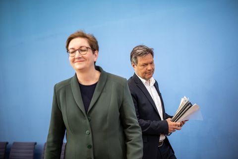 Bundesbauministerin Klara Geywitz (SPD) und Bundeswirtschaftsminister Robert Habeck (Bündnis 90/Die Grünen)