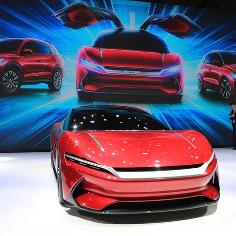 Ein Auto der chinesischen Firma BYD bei der Automesse in Shanghai
