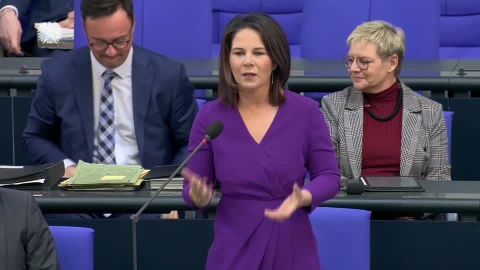 Video: Baerbock zu China-Besuch: "Mehr als schockierend"