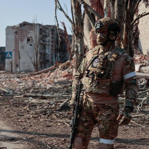 Ein Wagner-Söldner in Bachmut 