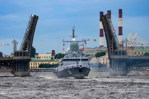 Ein russisches Kriegsschiff