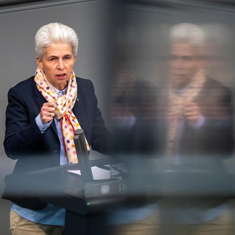 Marie-Agnes Strack-Zimmermann (FDP) spricht im Bundestag