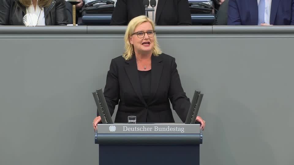 Video: Bundestag debattiert über Zustand der Bundeswehr