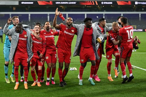 Bayer Leverkusen feiert Halbfinale