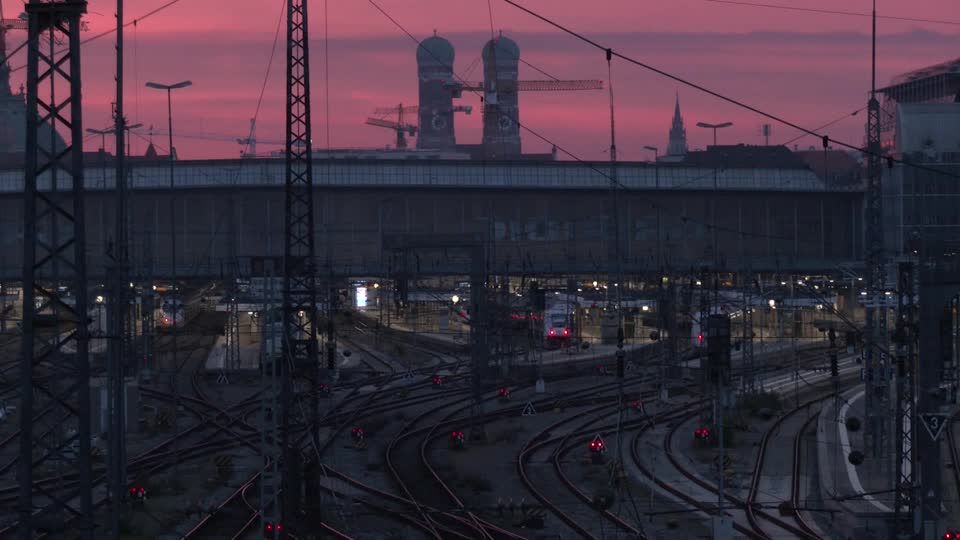 Video: EVG-Streik legt Bahnverkehr lahm