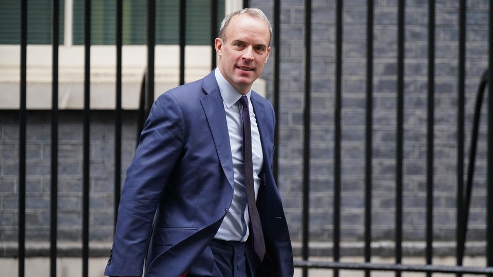 Dominic Raab: Britischer Vize-Premier tritt wegen Mobbing-Vorwürfen ...