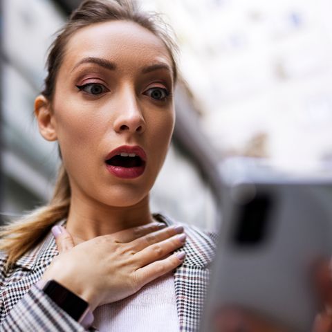 Die vermeintlichen Versand-Nachrichten erreichen aktuell zahlreiche Empfänger:innen (Symbolbild)