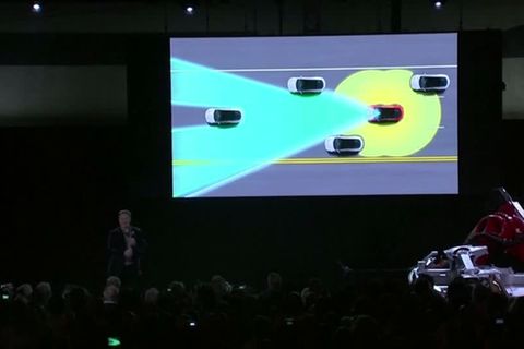 Video: US-Jury sieht nach Unfall keinen Fehler bei Teslas Autopiloten