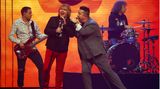 "Die Prinzen" sind gerade auf Jubiläumstour und haben einen Stopp bei "ihrem Lieblingsitaliener" (O-Ton: Giovanni Zarrella) eingelegt. Auf der Bühne performte die Band ihre größen Hits.