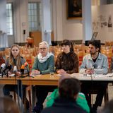 Wahrscheinlich sollte es eine Überraschung werden, doch dabei war die eigentliche Nachricht bereits seit Wochen durchgesickert: Die Letzte Generation will Berlin lahmlegen. Am 18. April teilen die Aktivisten ihre Pläne der Öffentlichkeit mit: Mit friedlichem Widerstand wollen sie die Regierung zu mehr Klimafreundlichkeit zwingen. Die Berliner sollen sich auf "alle Formen des friedlichen Protests" gefasst machen – so lange, bis die Bundesregierung den Forderungen der Aktivisten nachkommt.