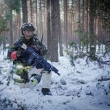 Deutschland hat 2022 2,3 Prozent mehr für die Bundeswehr ausgegeben: insgesamt 55,8 Milliarden Dollar. Mit Blick auf das ausgewiesene Sondervermögen für die Bundeswehr in Höhe von 100 Milliarden Euro rechnet Sipri mit einem erheblichen Anstieg der deutschen Militärausgaben in den kommenden Jahren.